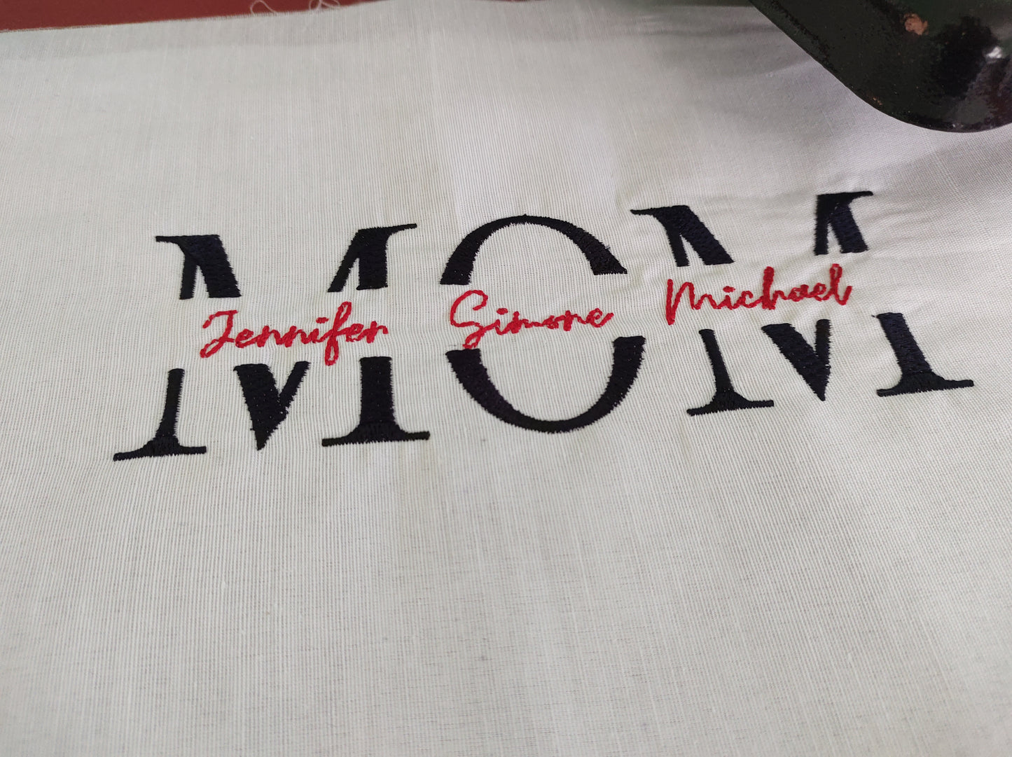 Mom Split Word Monogram Frame Embroidery Design – Add Kids' Names, Multiple Sizes & Formats-Kraftygraphy