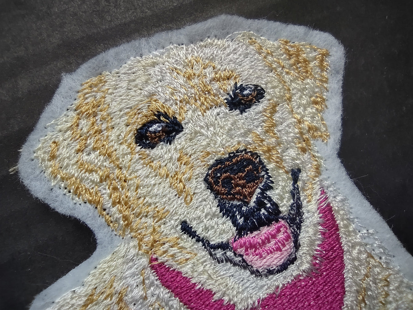 Labrador Retriever Machine Embroidery Design | Fill Stitch-Kraftygraphy
